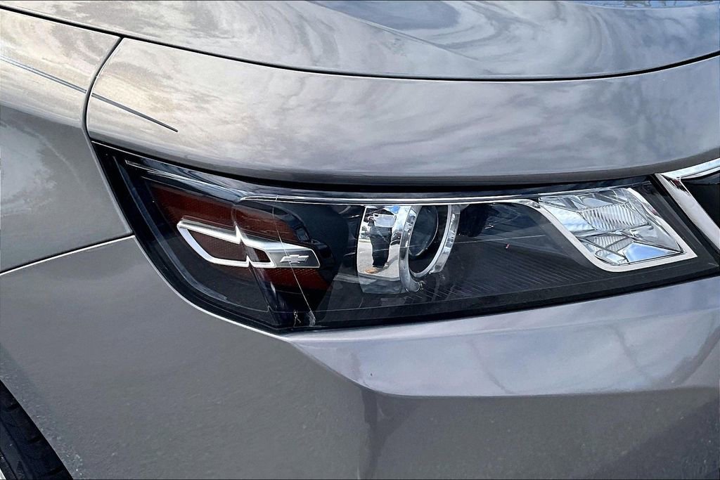 Used 2017 Chevrolet Impala Premier w/ Enhanced Convenience Package image 32