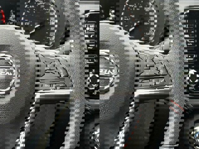 New 2025 Nissan Versa SR w/ Trunk Package image 21