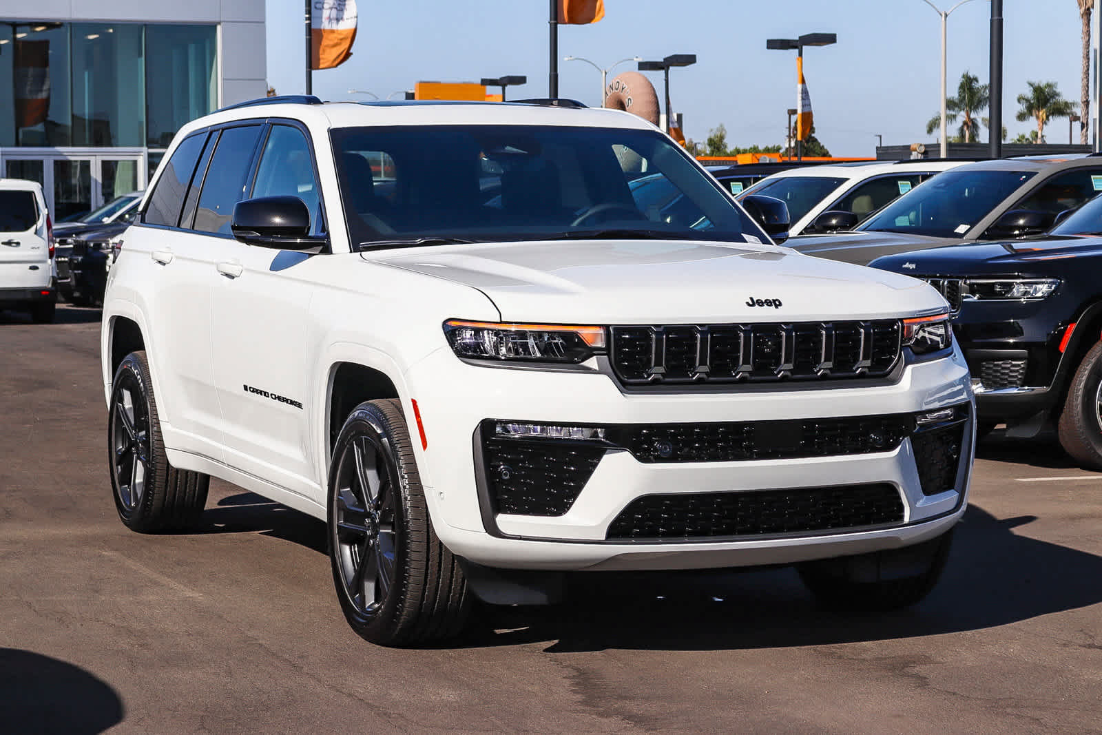 New 2027 Jeep Grand Cherokee Limited AWD/4WD image 3