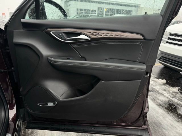 Used 2022 Buick Envision Avenir w/ Technology Package II image 16