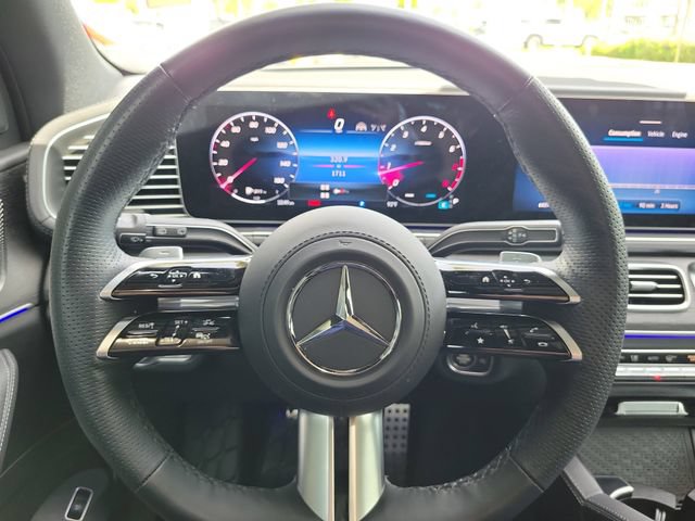 Used 2026 Mercedes-Benz GLS 580 4MATIC image 18