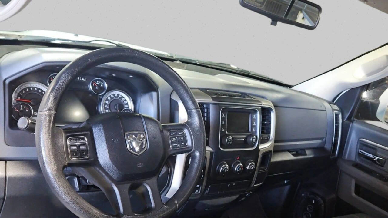 Used 2016 RAM 1500 Classic SLT image 10