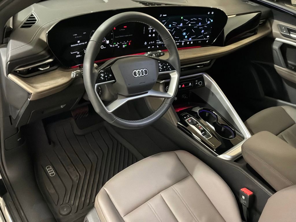Certified 2025 Audi Q5 Premium w/ Convenience Package image 19