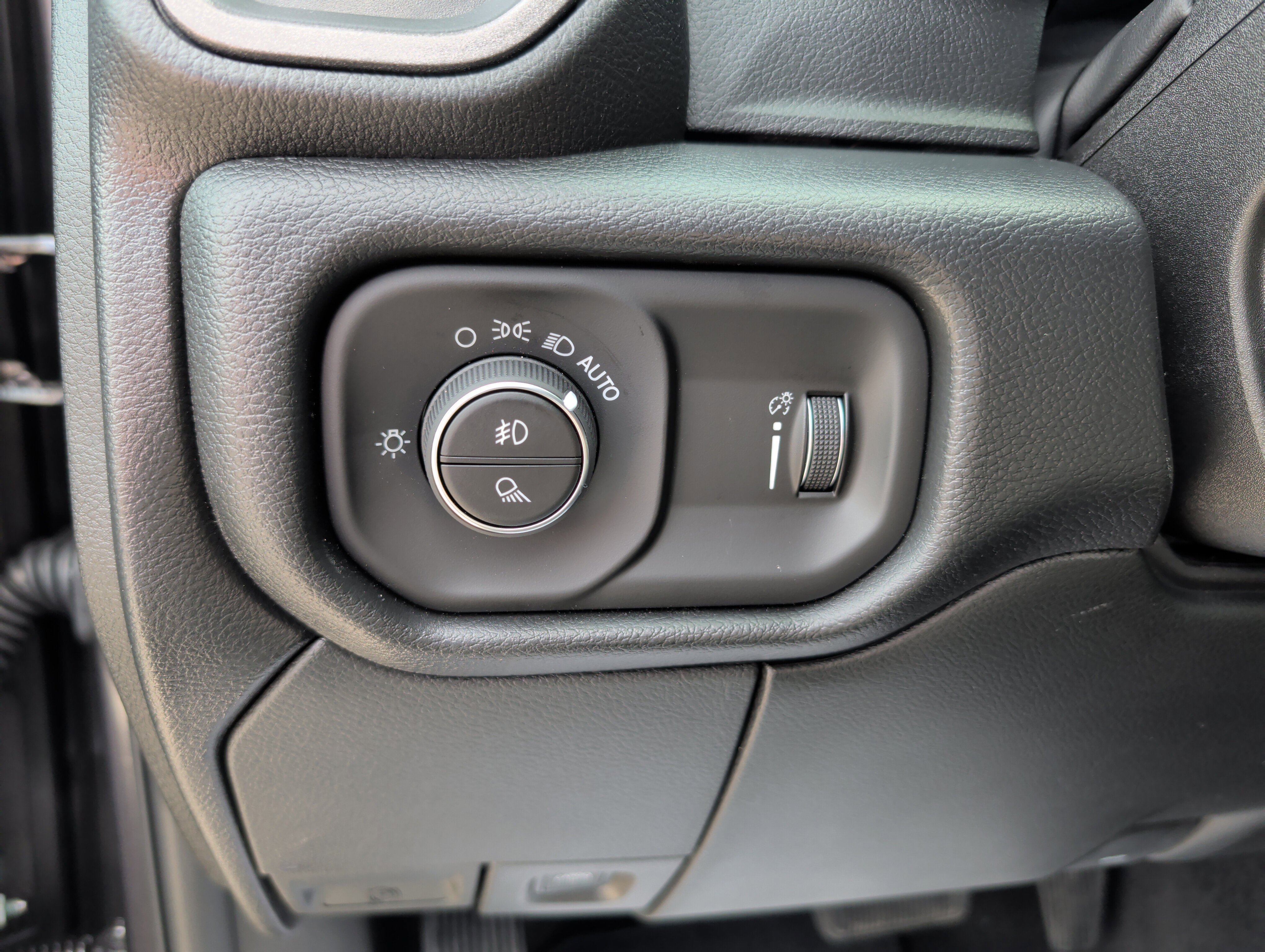 New 2026 RAM 2500 Tradesman AWD/4WD image 12