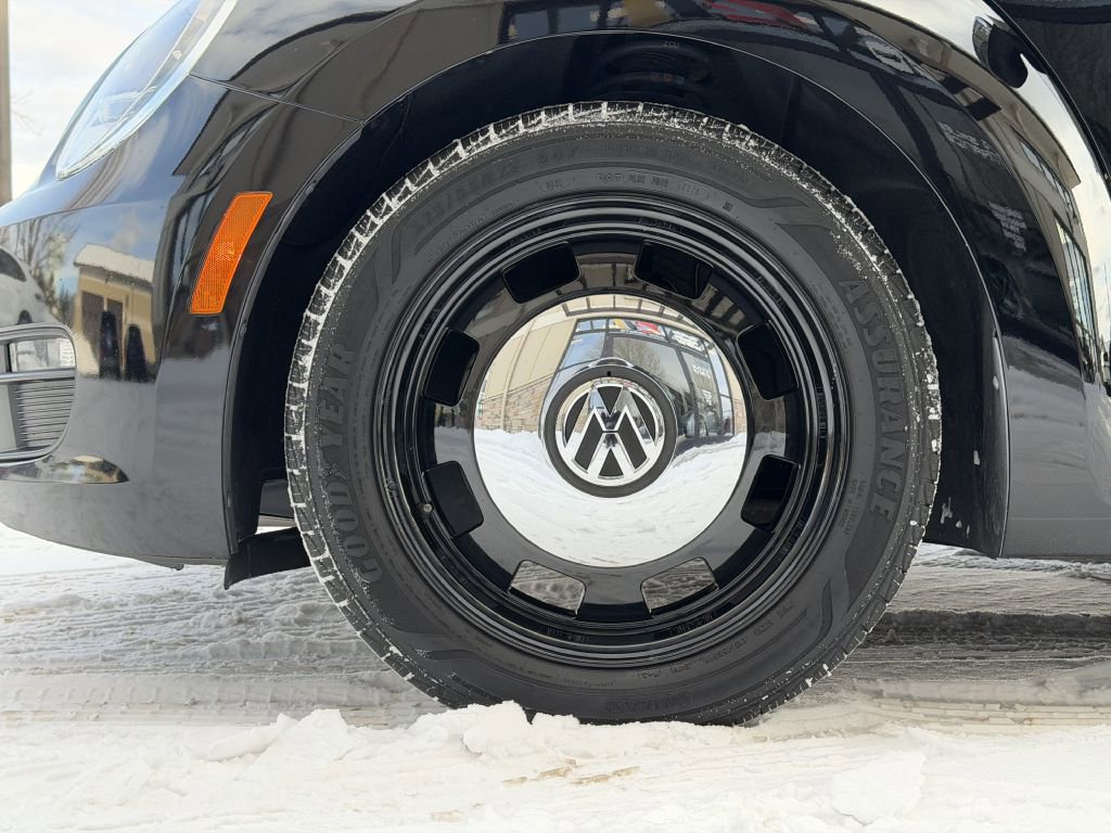 Used 2013 Volkswagen Beetle 2.5 50's Edition image 14