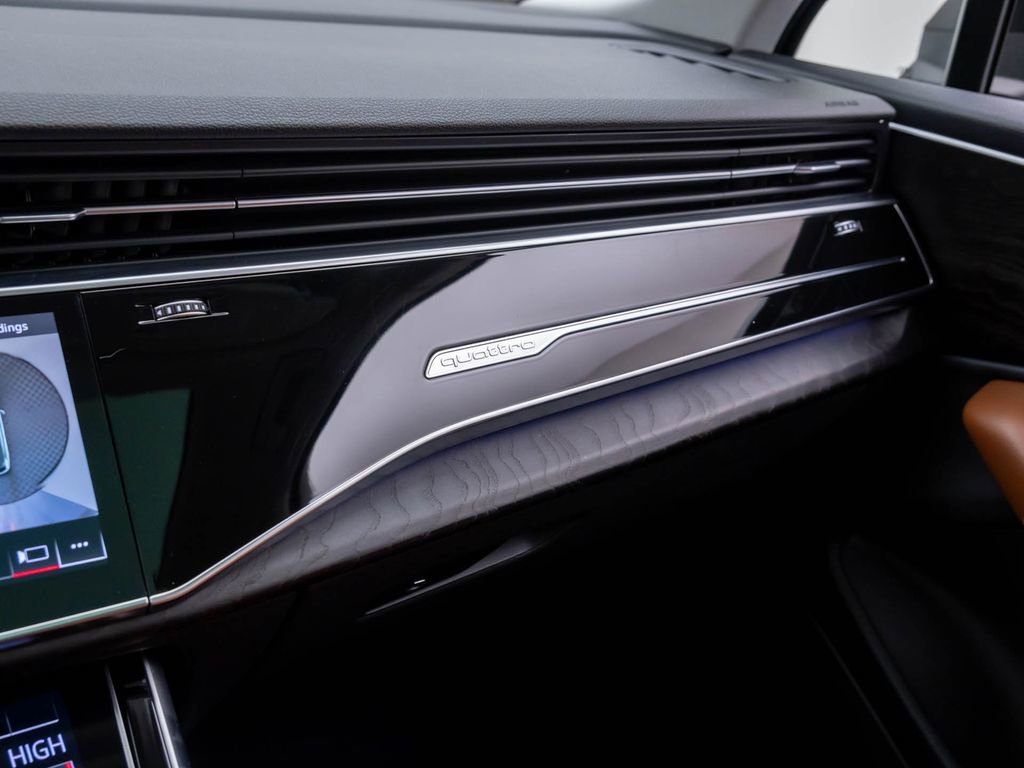 Used 2023 Audi Q7 3.0T Premium image 27