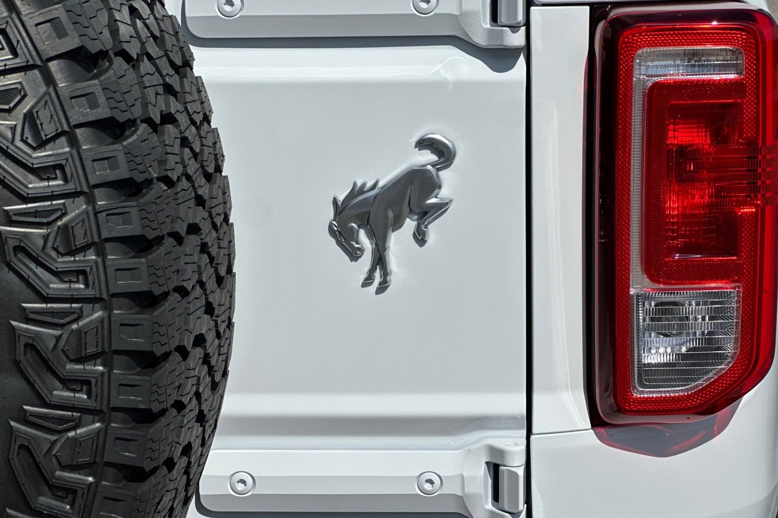 New 2026 Ford Bronco 2-Door w/ Sasquatch Package AWD/4WD image 26