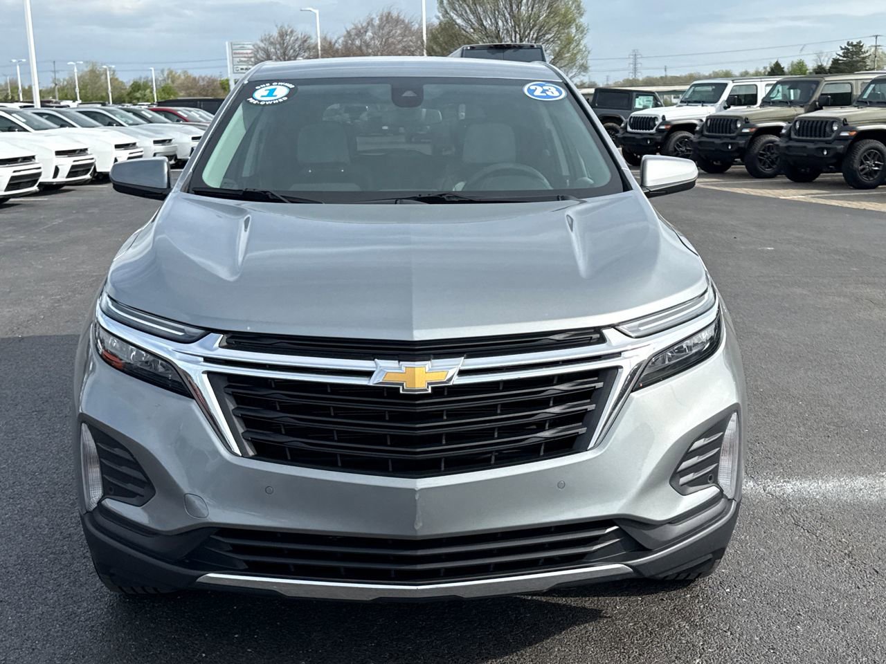 Used 2023 Chevrolet Equinox LT w/ LPO, Floor Liner Package AWD/4WD image 8