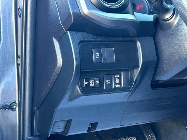 Used 2020 Toyota Tacoma TRD Off-Road w/ Technology Package AWD/4WD image 22