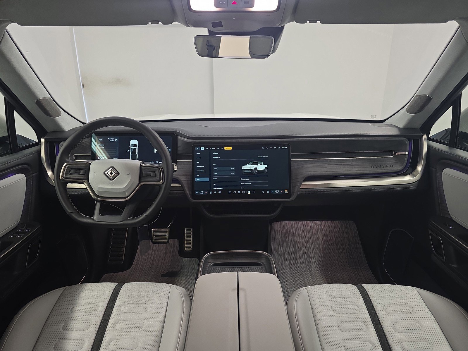 Used 2023 Rivian R1T Adventure AWD/4WD image 25