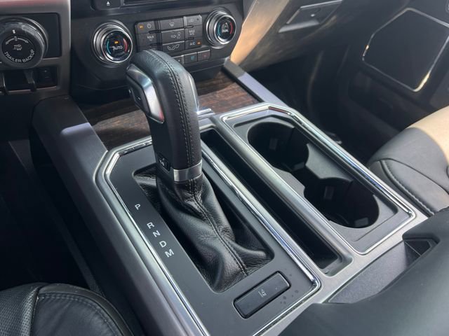 Used 2017 Ford F150 Platinum w/ Equipment Group 701A Luxury AWD/4WD image 28