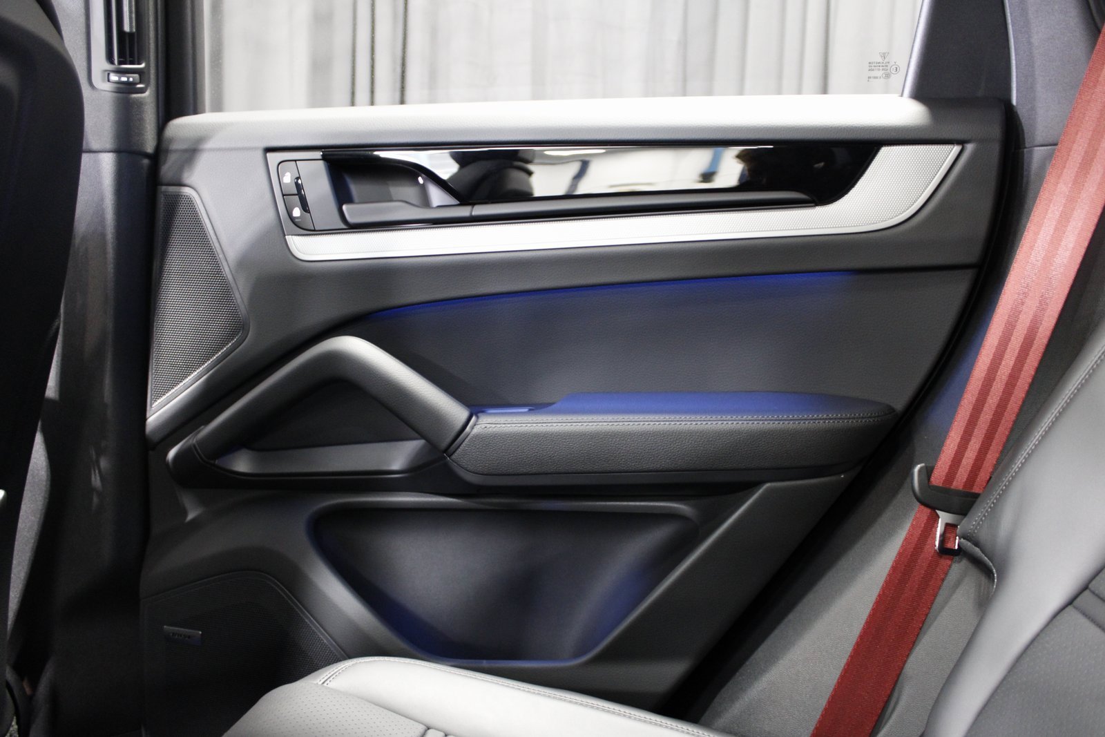 New 2026 Porsche Cayenne Coupe image 22