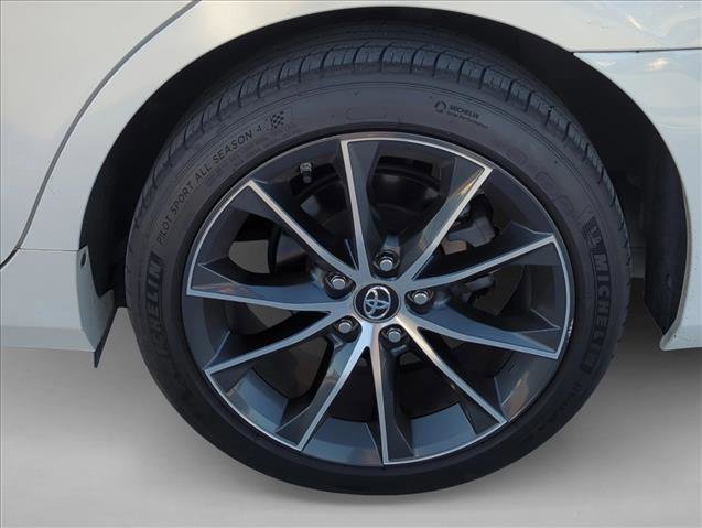 Used 2017 Toyota Camry XSE image 6