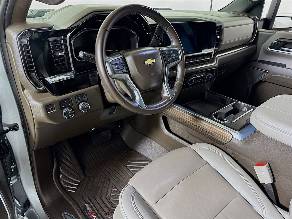 Certified 2024 Chevrolet Silverado 2500 LT w/ Texas Edition image 7