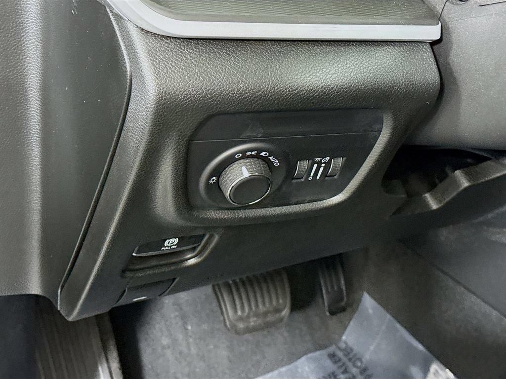 Used 2023 Jeep Grand Cherokee L Laredo AWD/4WD image 20