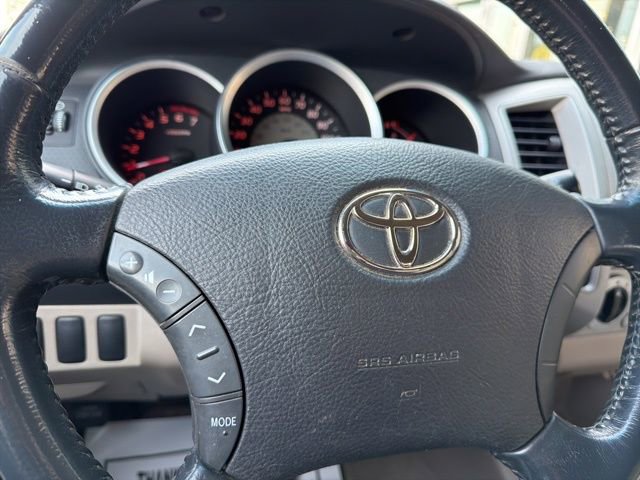 Used 2005 Toyota Tacoma 4x4 Double Cab image 23