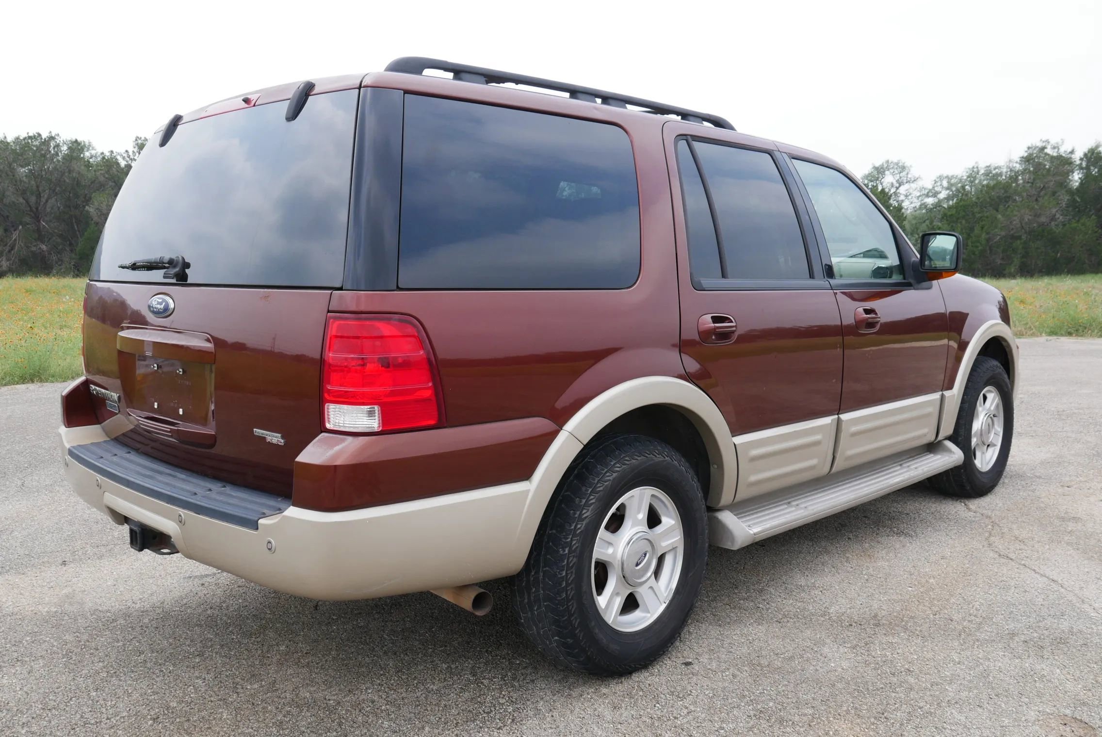 Used 2006 Ford Expedition Eddie Bauer RWD image 2