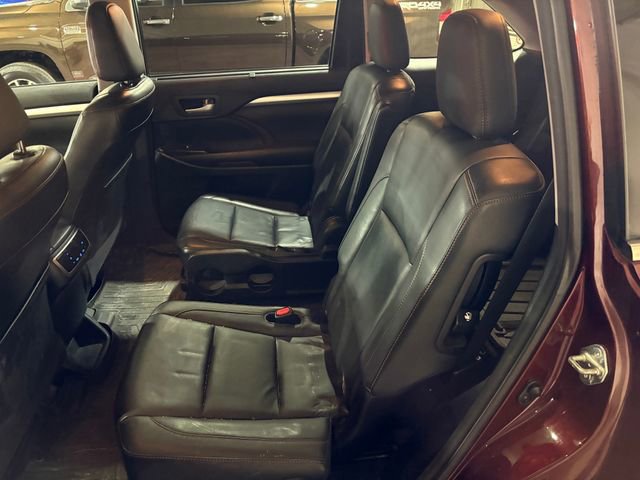 Used 2015 Toyota Highlander XLE image 21