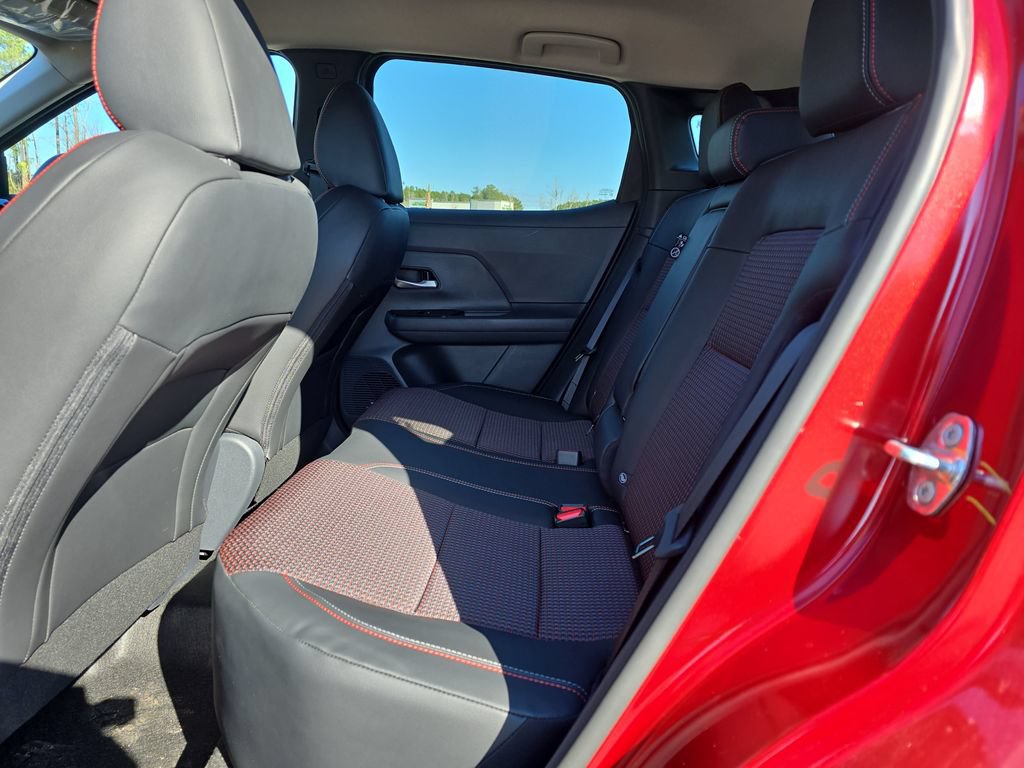 New 2026 Nissan Kicks SR w/ SR Premium Package FWD image 17