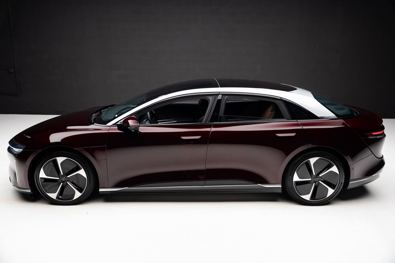 Used 2023 Lucid Air Touring AWD/4WD image 17