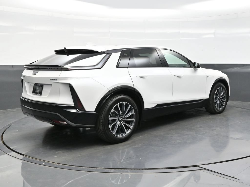 Certified 2024 Cadillac Lyriq Sport AWD/4WD image 7