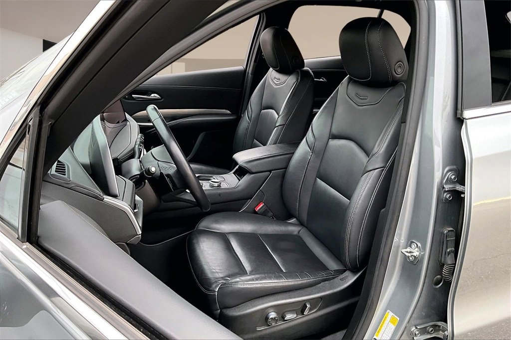 Certified 2024 Cadillac XT4 Premium Luxury image 27