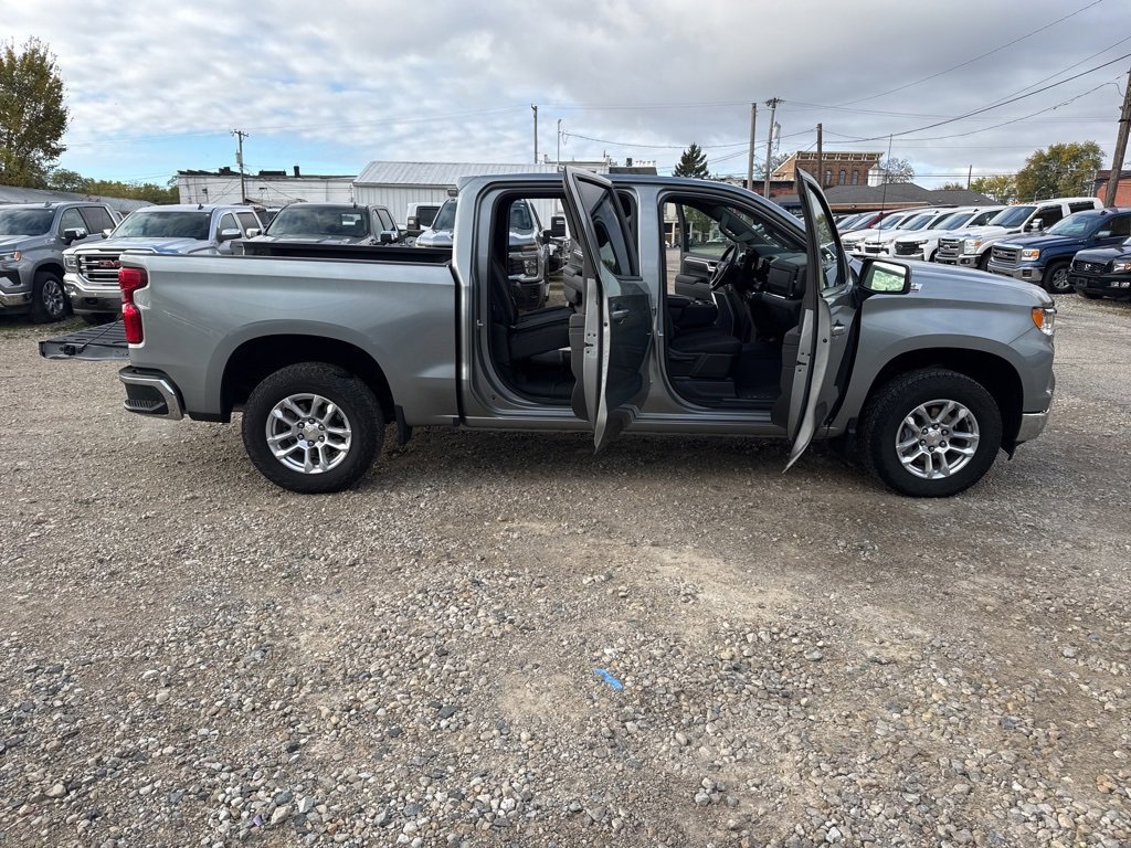 Used 2025 Chevrolet Silverado 1500 LT image 31