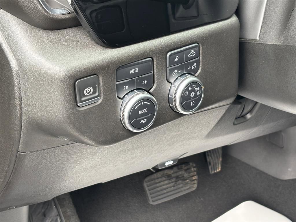 Used 2024 GMC Sierra 1500 SLT image 8