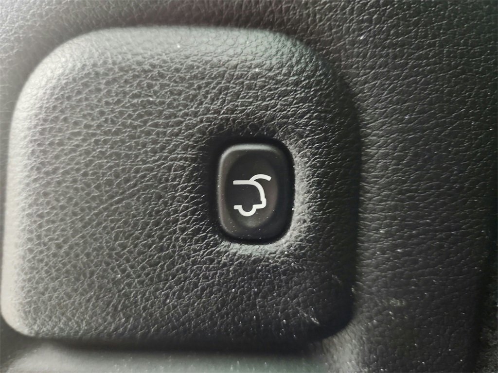 Used 2017 Dodge Durango GT w/ Premium Group image 32