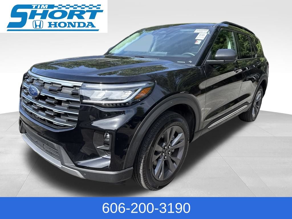 Used 2025 Ford Explorer Active w/ Active Comfort Package AWD/4WD image 1