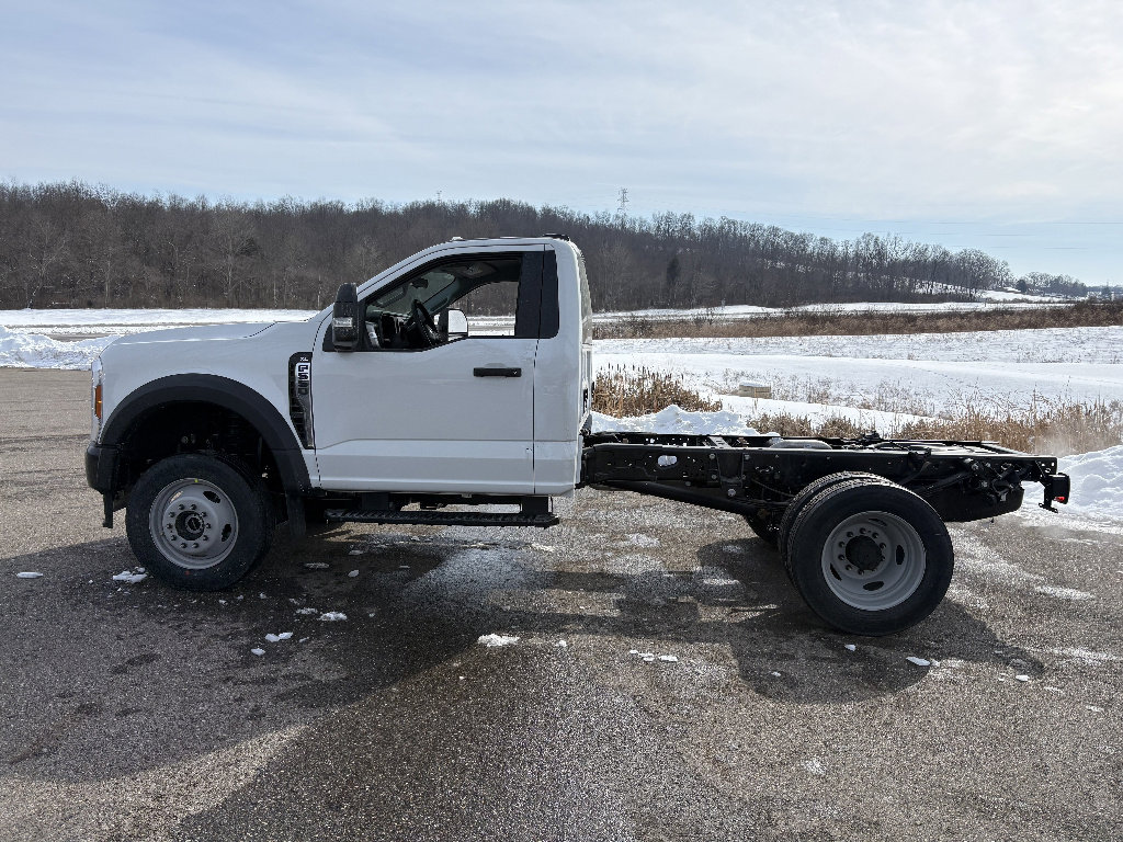 New 2026 Ford F550 4x4 Regular Cab Super Duty w/ Snow Plow Prep Package image 2