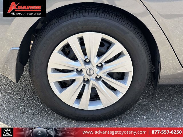 Used 2025 Nissan Sentra S FWD image 11