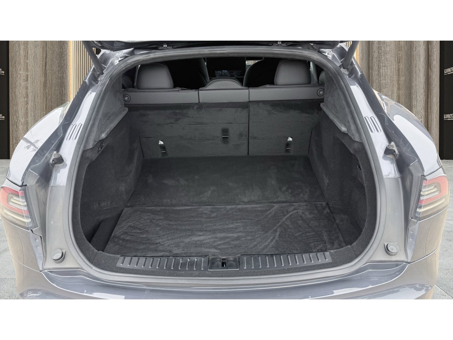 Used 2022 Tesla Model S Plaid AWD/4WD image 16