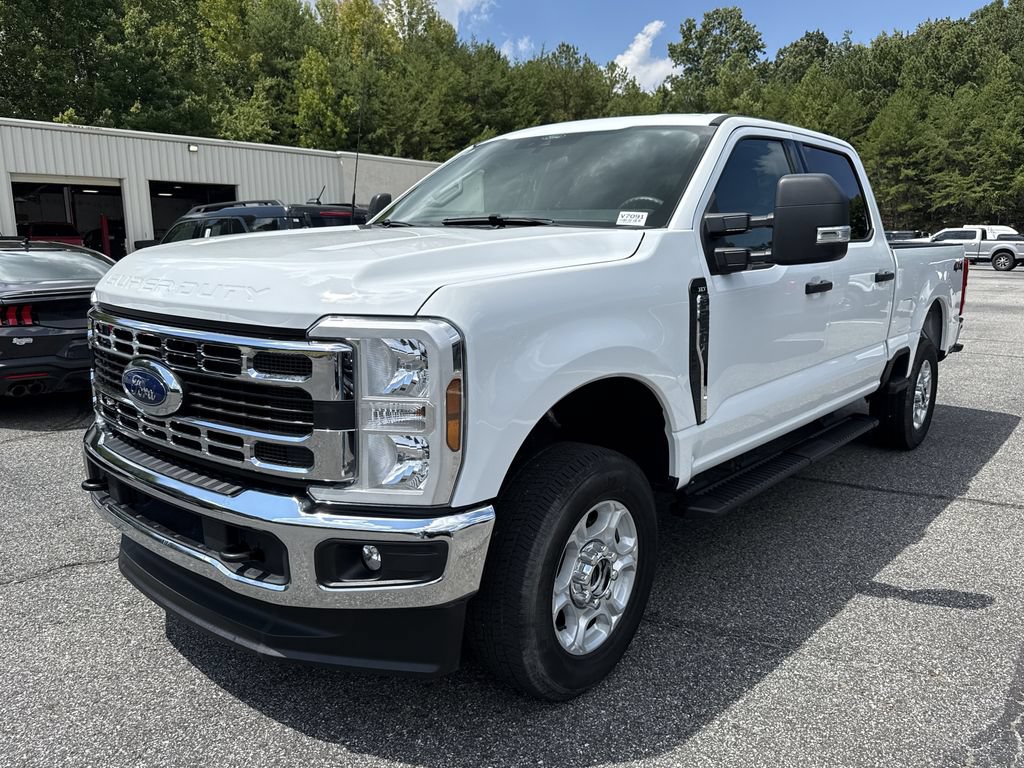 Used 2025 Ford F250 XLT w/ Snow Plow Prep Package AWD/4WD image 3
