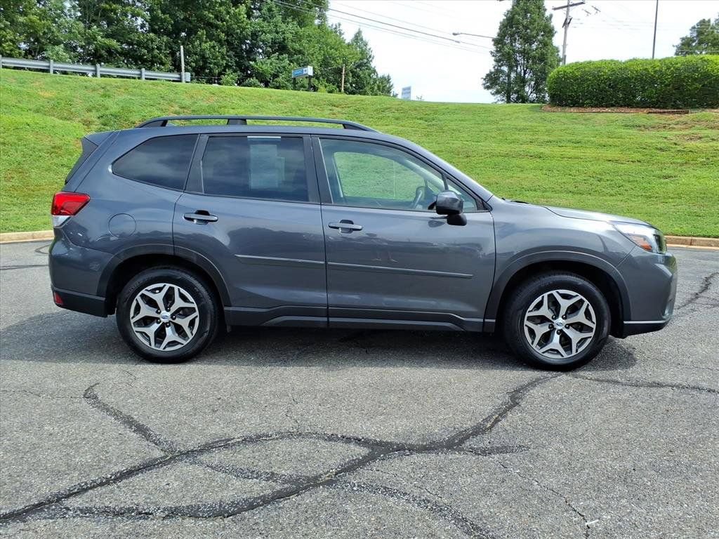 Used 2020 Subaru Forester Premium w/ Popular Package #1 AWD/4WD image 2