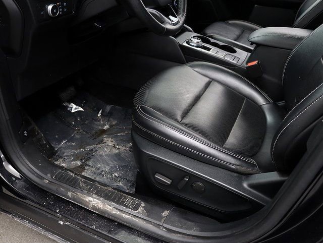 Used 2020 Ford Escape SEL image 24