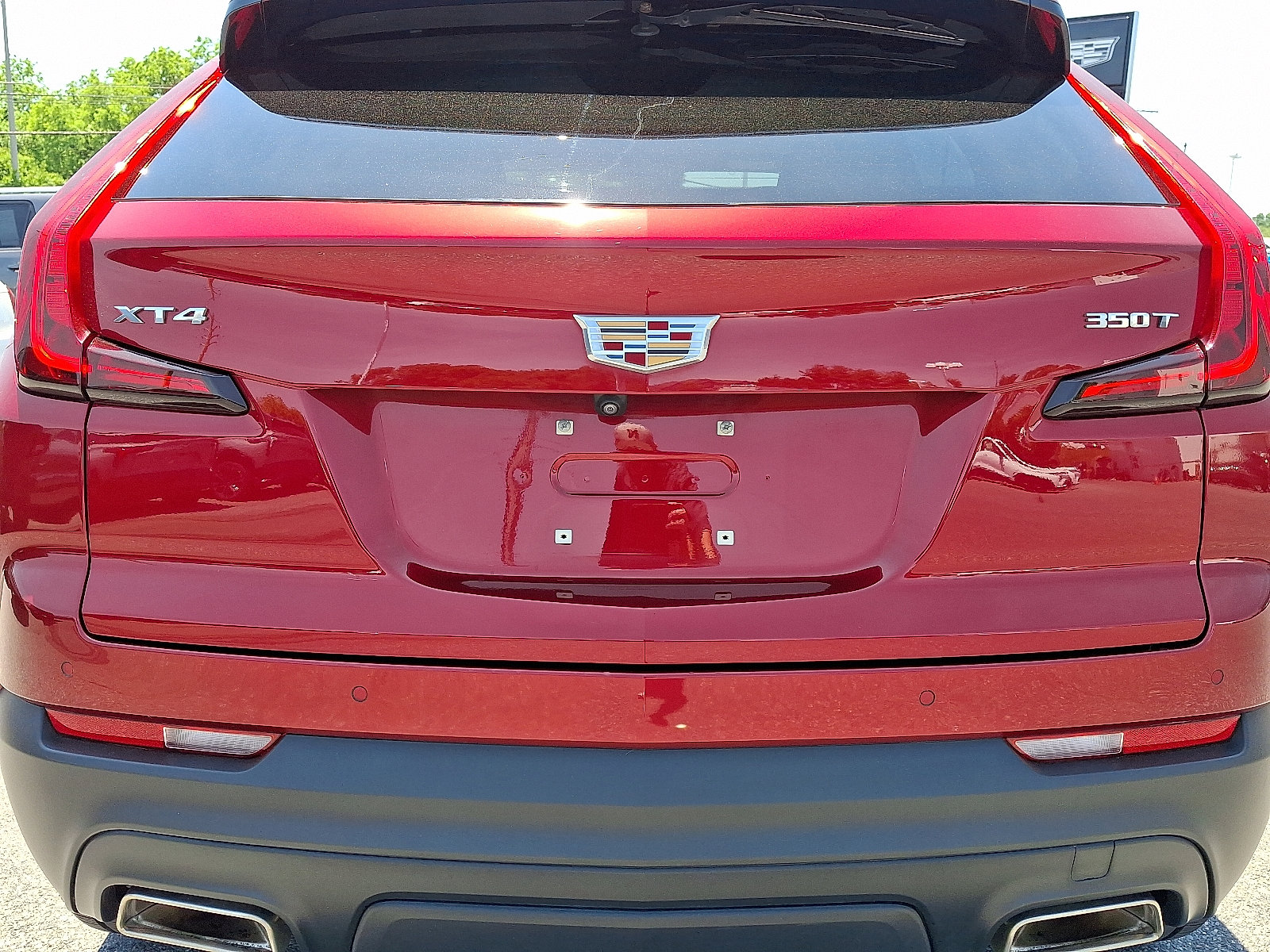 Certified 2023 Cadillac XT4 Luxury w/ Cold Weather Package FWD image 13