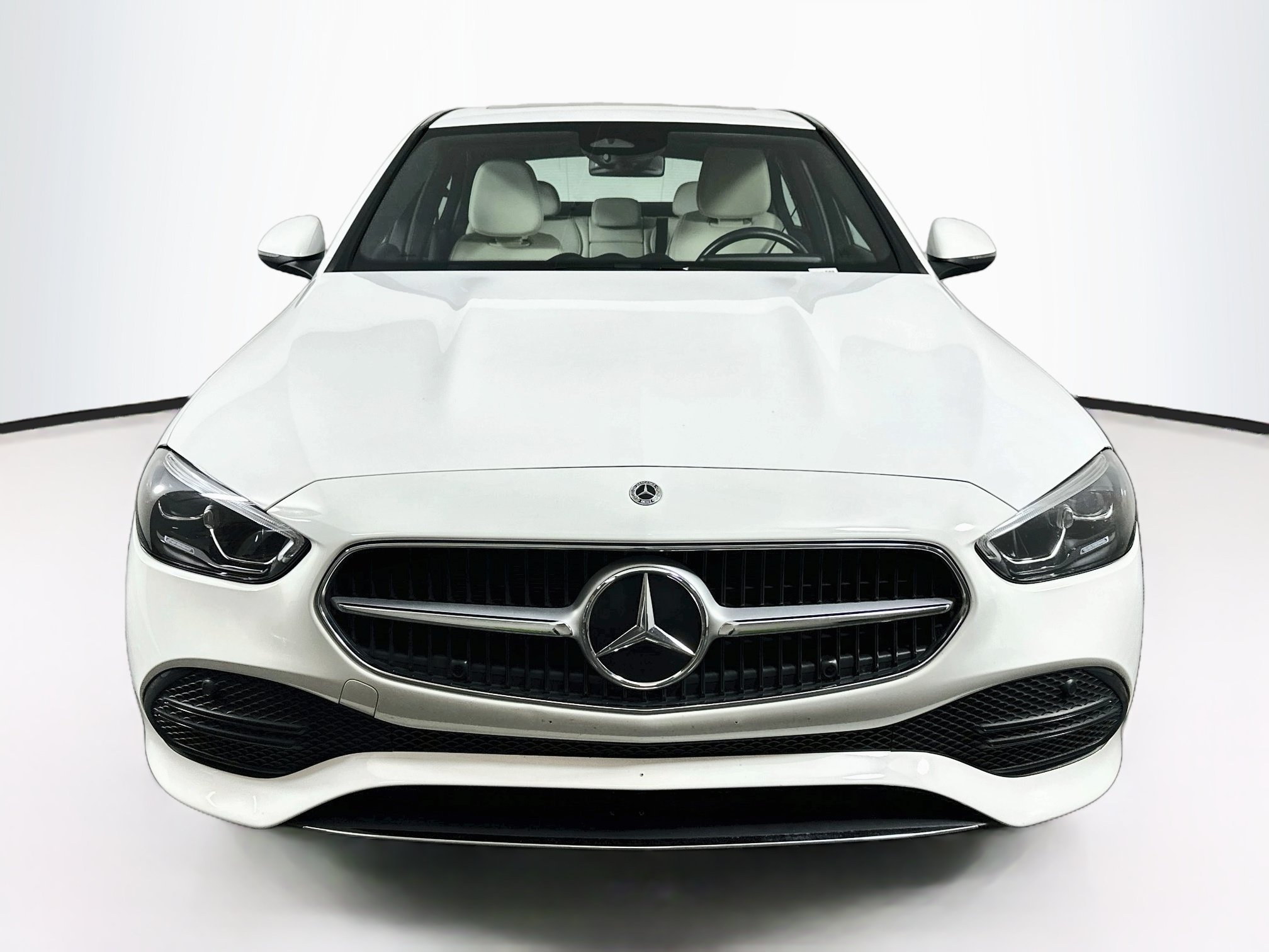 Used 2025 Mercedes-Benz C 300 4MATIC Sedan image 2
