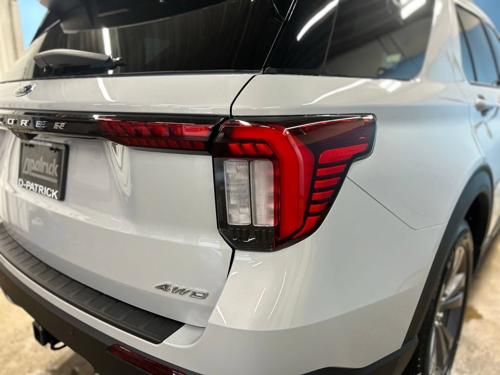 New 2026 Ford Explorer Active w/ Active Comfort Package AWD/4WD image 12