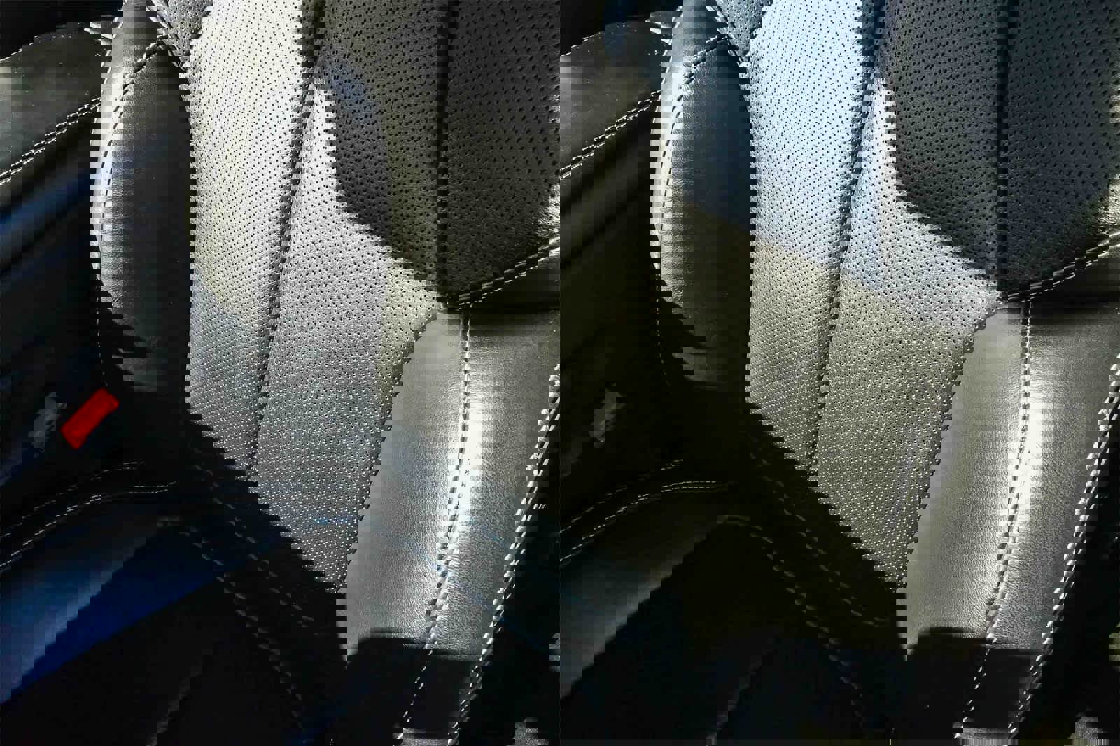 Used 2023 Jeep Grand Cherokee Overland w/ Adv Protech Group III image 23