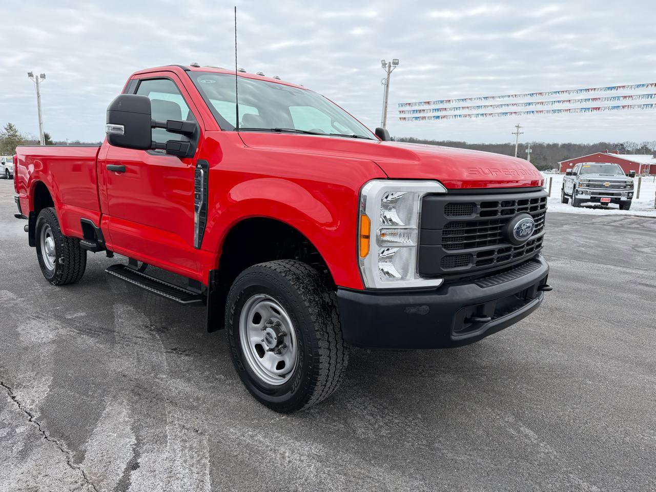 Used 2023 Ford F350 XL AWD/4WD image 3