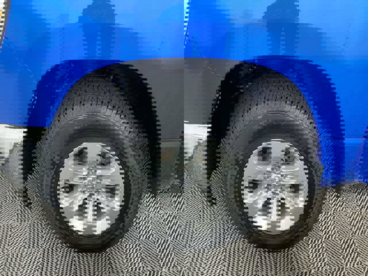 Used 2024 RAM 1500 Laramie image 10