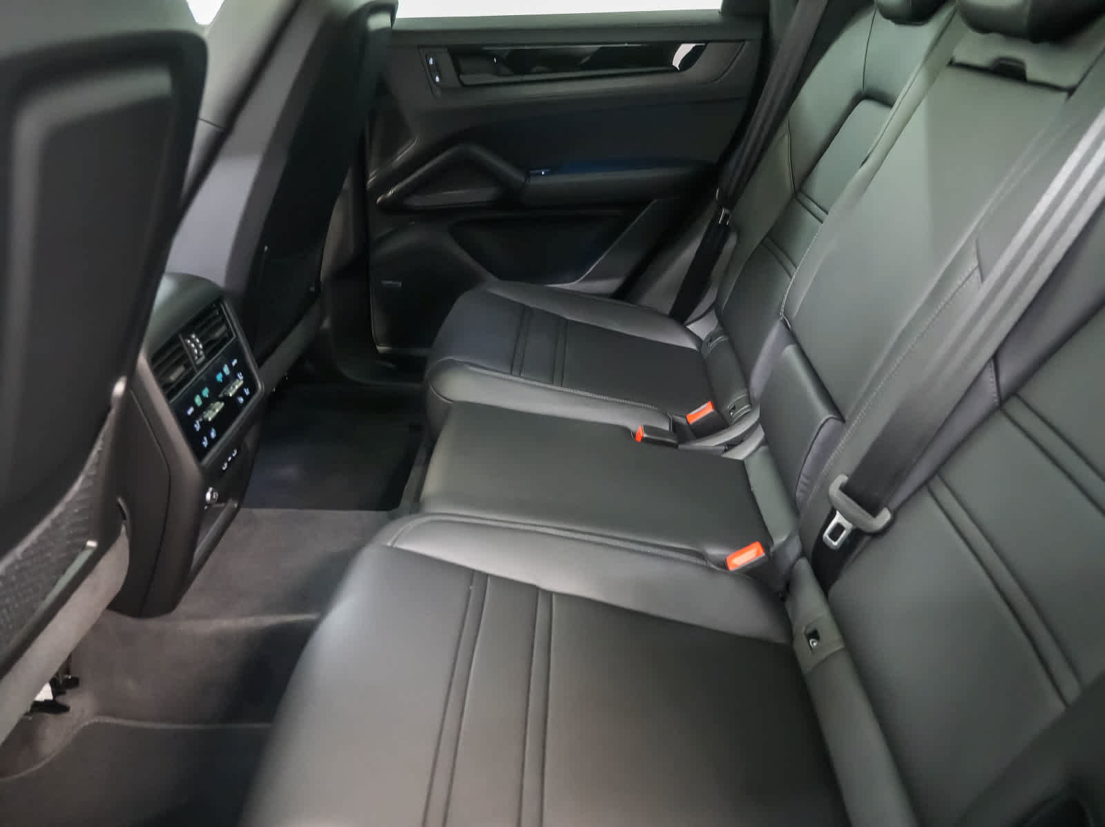 New 2026 Porsche Cayenne GTS AWD/4WD image 23