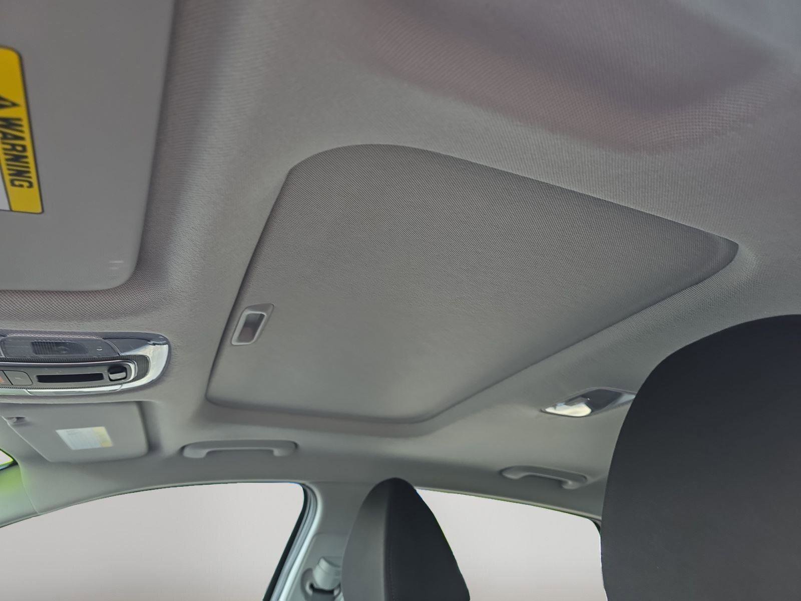 Used 2025 Hyundai Elantra SEL image 15