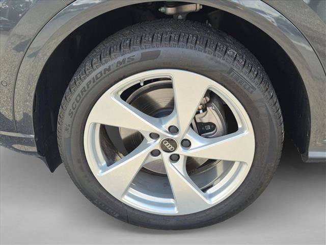 Certified 2025 Audi Q5 Premium w/ Premium Plus AWD/4WD image 21