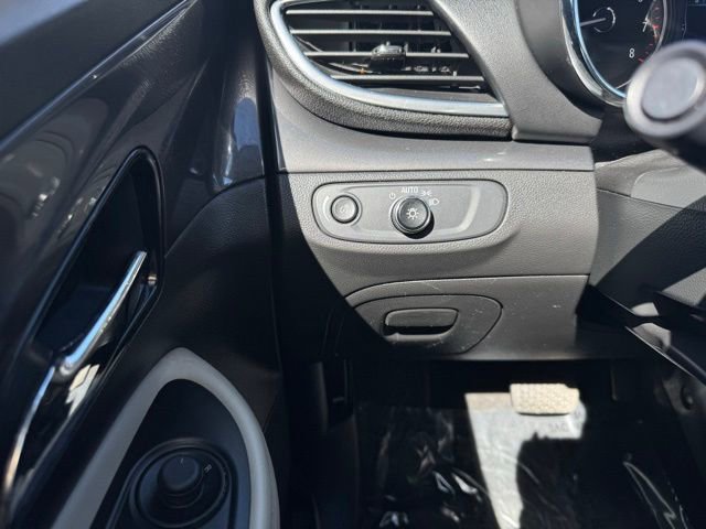 Used 2020 Buick Encore Preferred AWD/4WD image 26