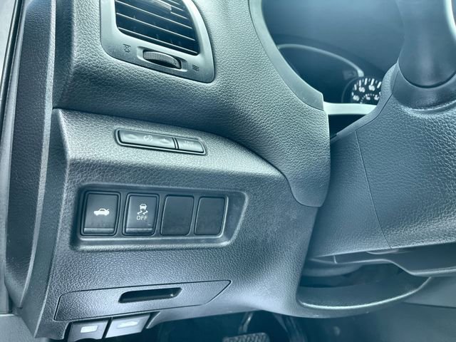 Used 2016 Nissan Altima 2.5 SR FWD image 17