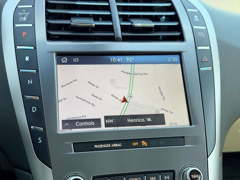 Used 2020 Lincoln MKZ w/ Convenience Package FWD image 3