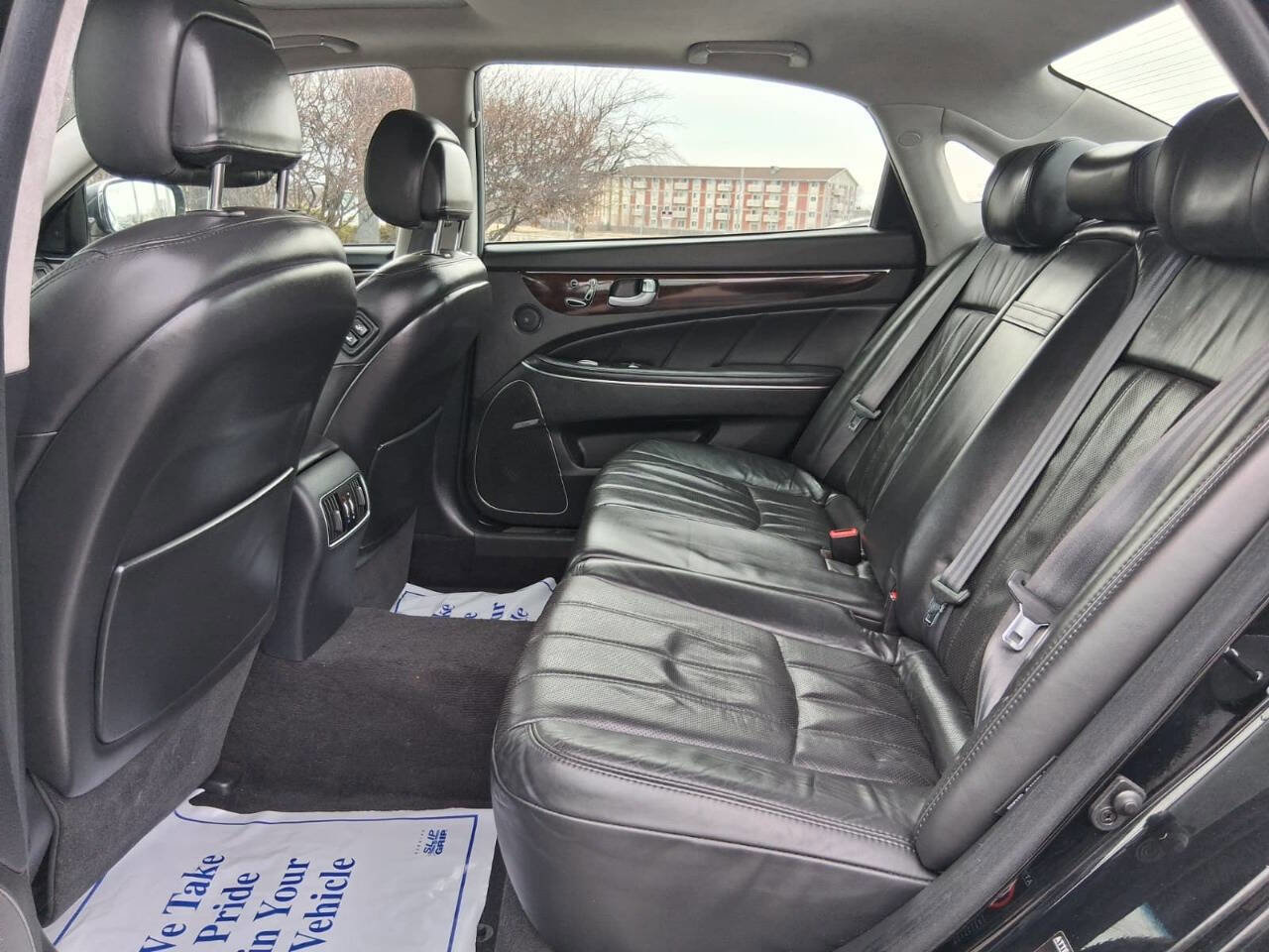Used 2012 Hyundai Equus Signature RWD image 8