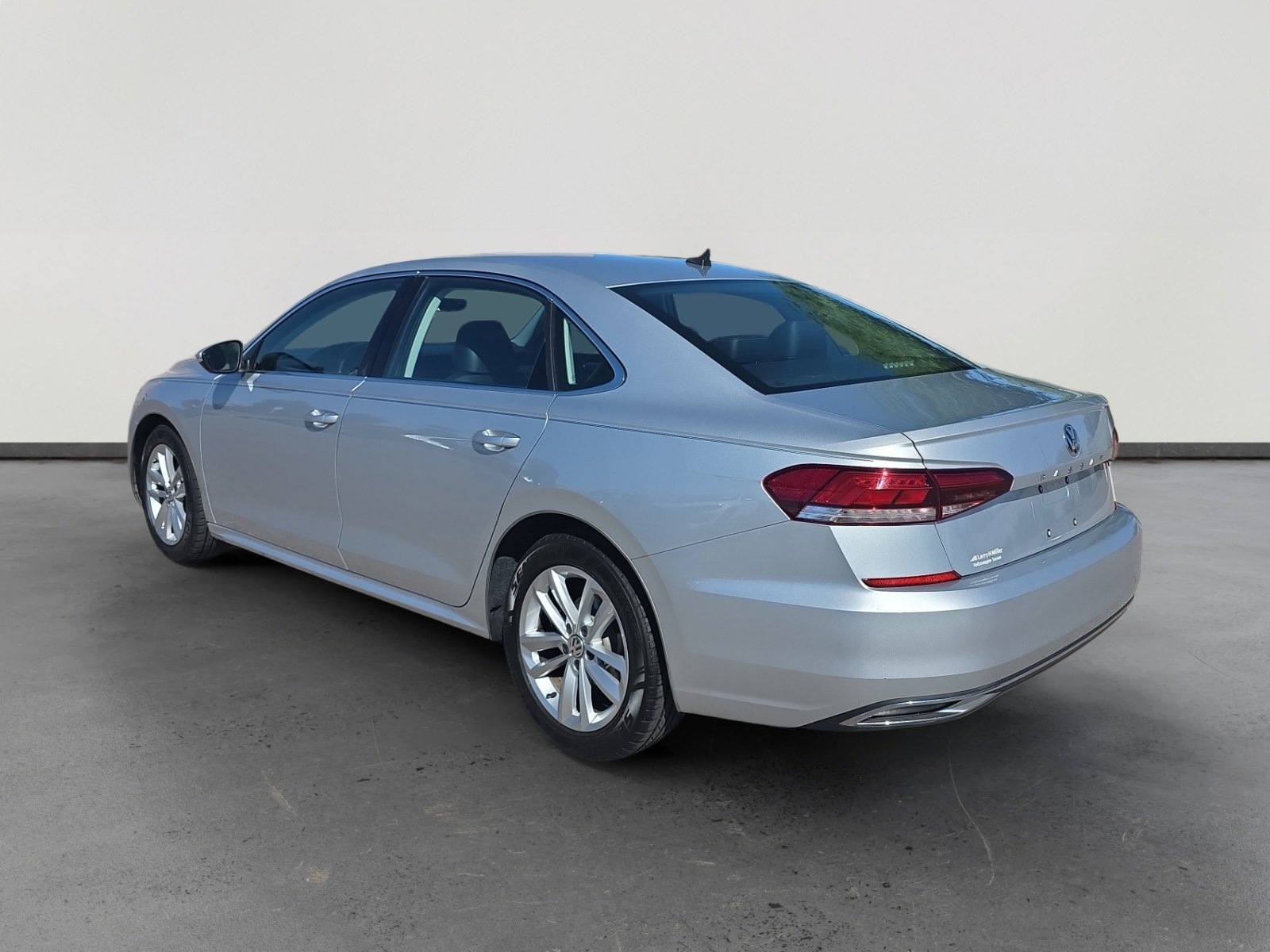 Used 2020 Volkswagen Passat 2.0T SE image 3